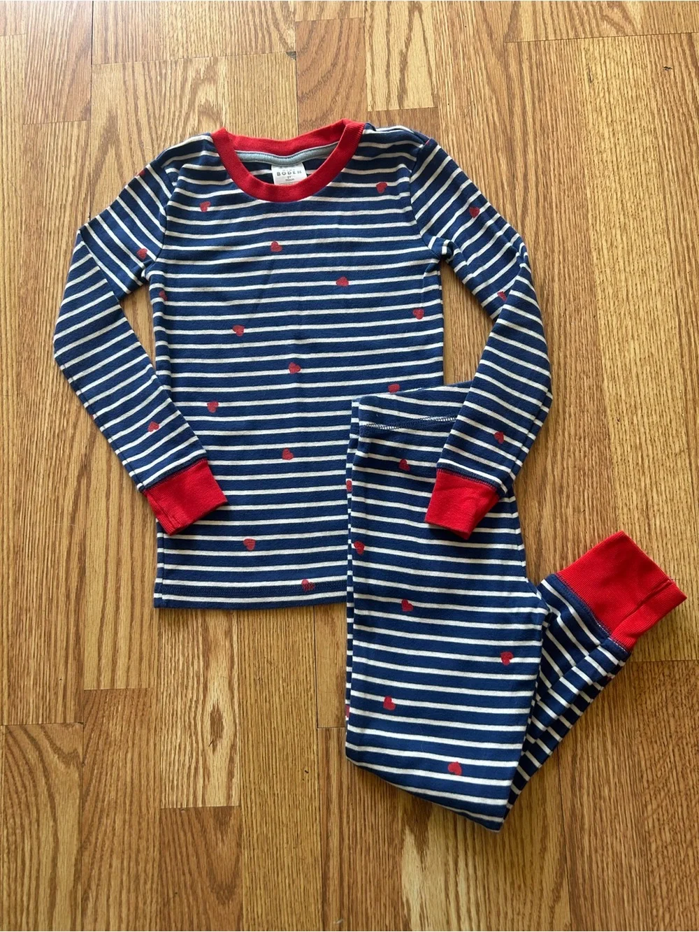 Mini Boden Girls Striped Heart Pajama Set Size 5 EUC